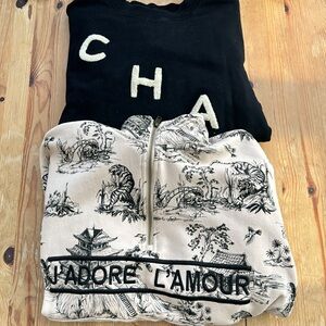 Lot of 2 Ellandemm sweatshirts, excellent condition.